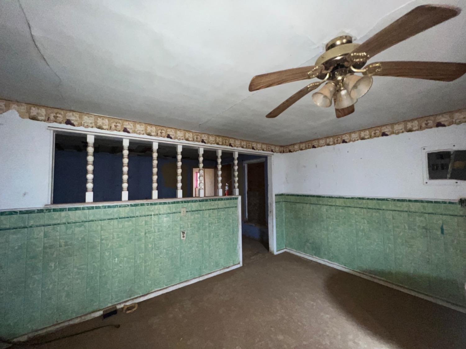 Tahoka, Texas 79373, United States, 2 Bedrooms Bedrooms, ,1 BathroomBathrooms,Residential,Active,64281