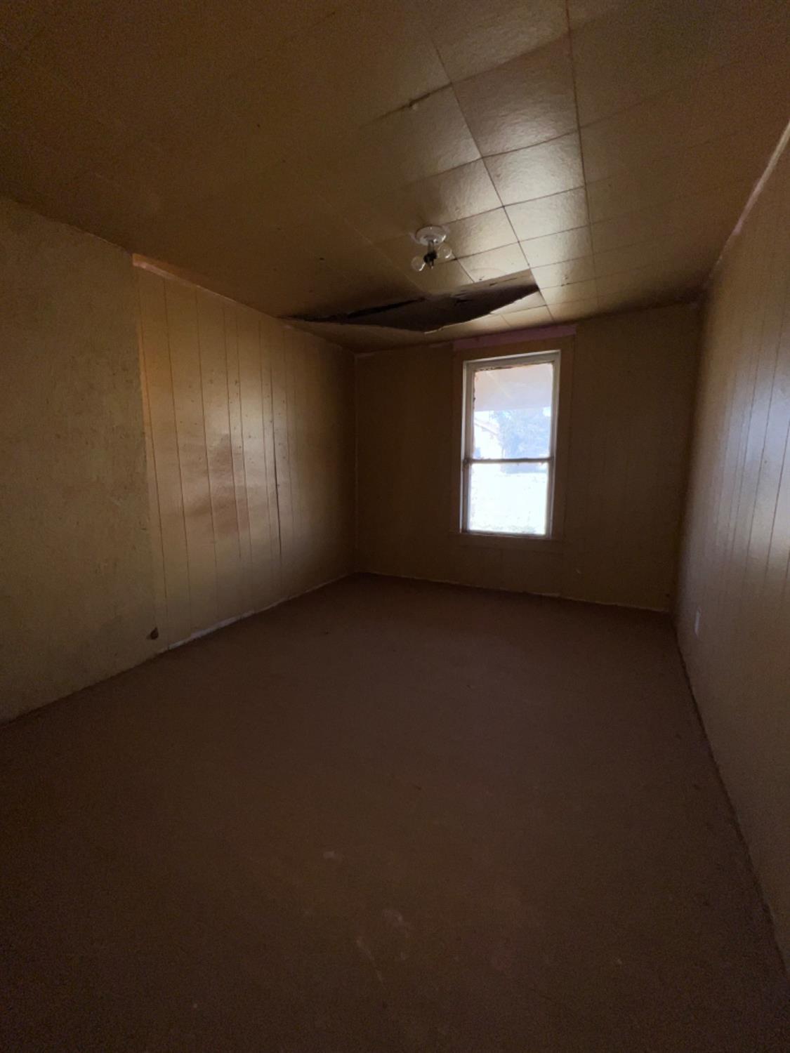 Tahoka, Texas 79373, United States, 2 Bedrooms Bedrooms, ,1 BathroomBathrooms,Residential,Active,64281