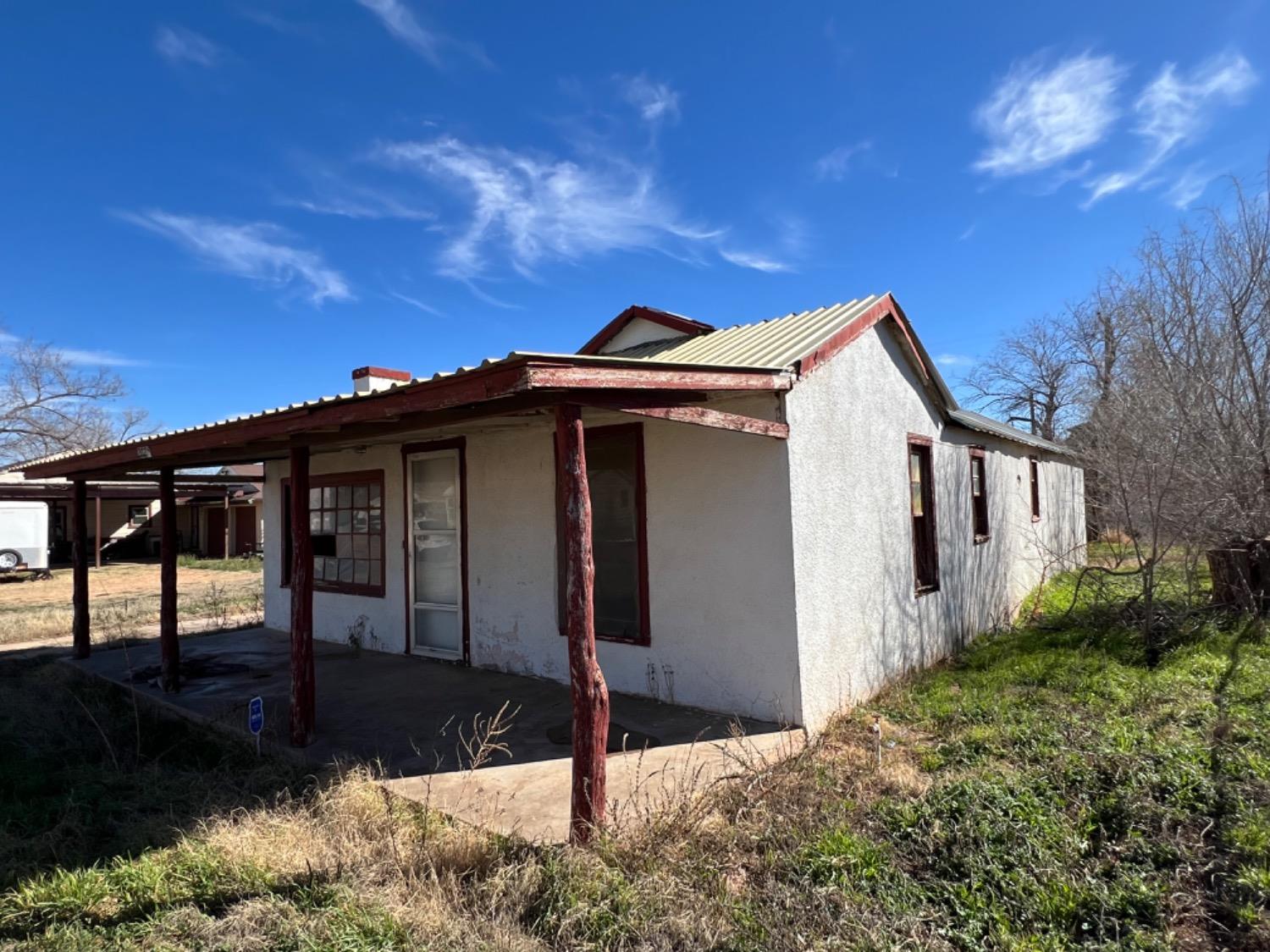 Tahoka, Texas 79373, United States, 2 Bedrooms Bedrooms, ,1 BathroomBathrooms,Residential,Active,64281