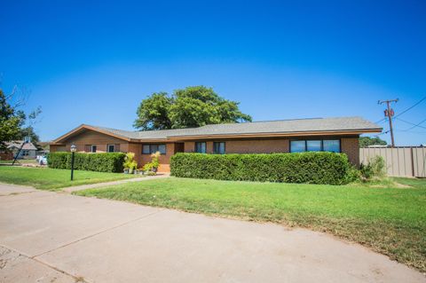 812 1st Street Abernathy TX 79311