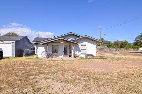 Photo of 601 Locust Street, Idalou, TX 79329 (MLS # 202612809)