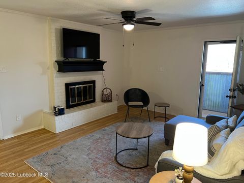 Photo of 8601 Memphis Drive #B-40, Lubbock, TX 79423 (MLS # 202609350)