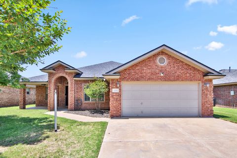 Photo of 9806 Iola Avenue, Lubbock, TX 79424 (MLS # 202608027)