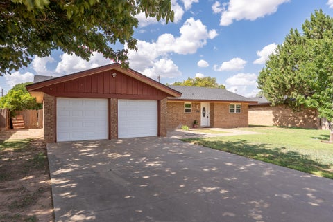 Photo of 1518 Ruskin Circle, Dimmitt, TX 79027 (MLS # 202612051)