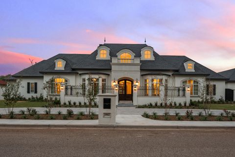 1902 Aberdeen Avenue Lubbock TX 79407