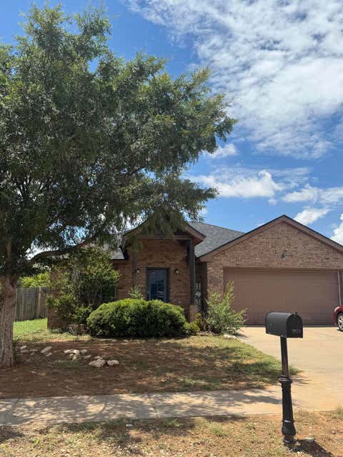 Photo of 7420 Ivory Avenue, Lubbock, TX 79404 (MLS # 202610161)