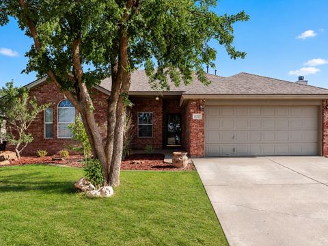 Photo of 6717 7th Street, Lubbock, TX 79416 (MLS # 202606811)
