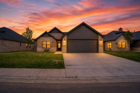 Photo of 1115 N 6th Street, Wolfforth, TX 79382 (MLS # 202605831)