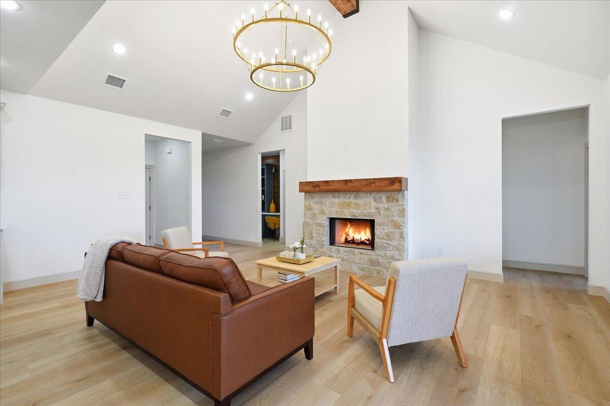 1115 N 6th Street