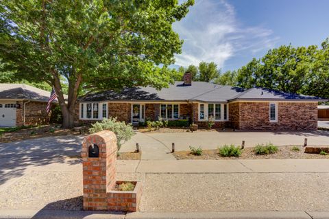 Photo of 5715 75th Street, Lubbock, TX 79424 (MLS # 202605892)