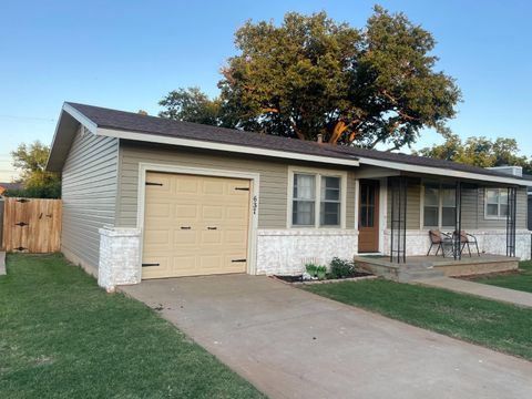 A home in Crosbyton