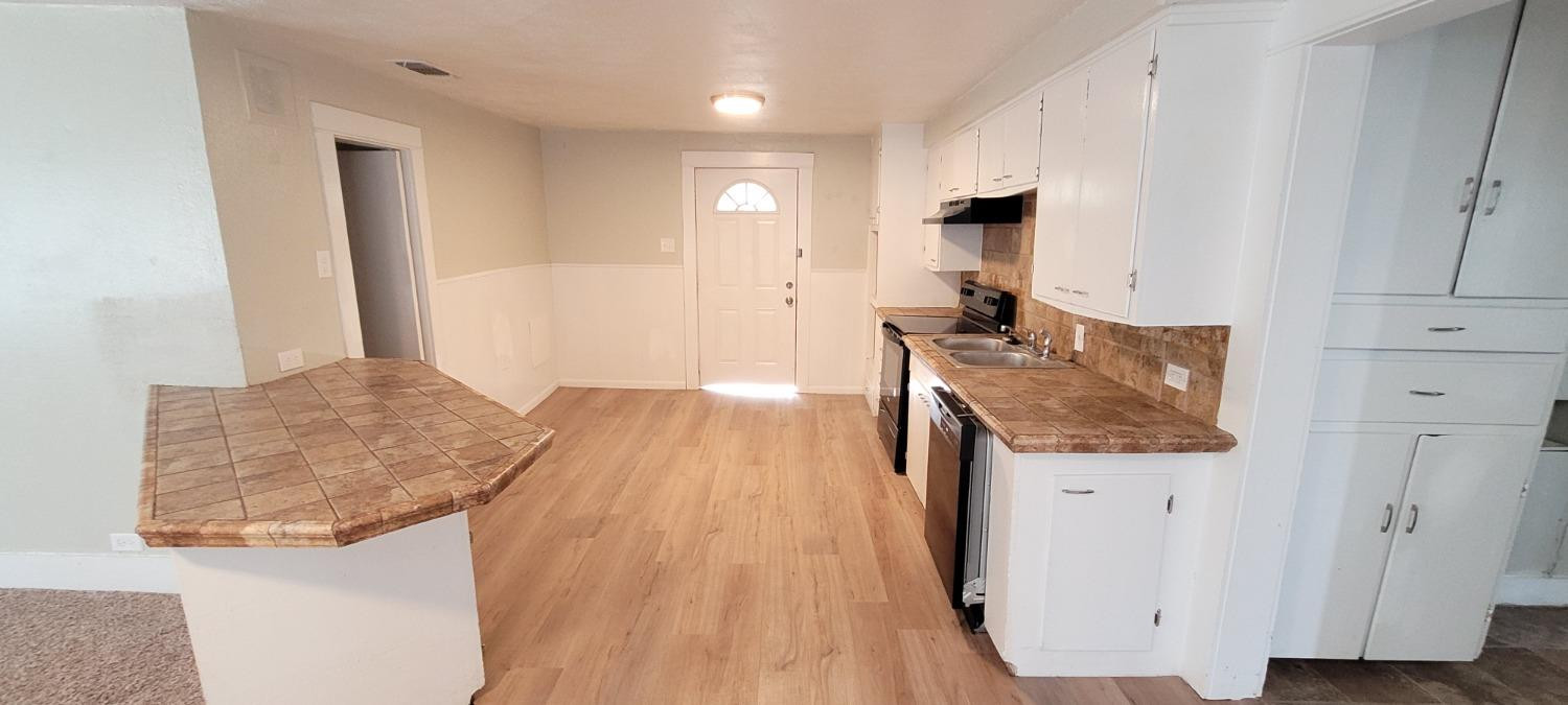 415 W Panhandle Street