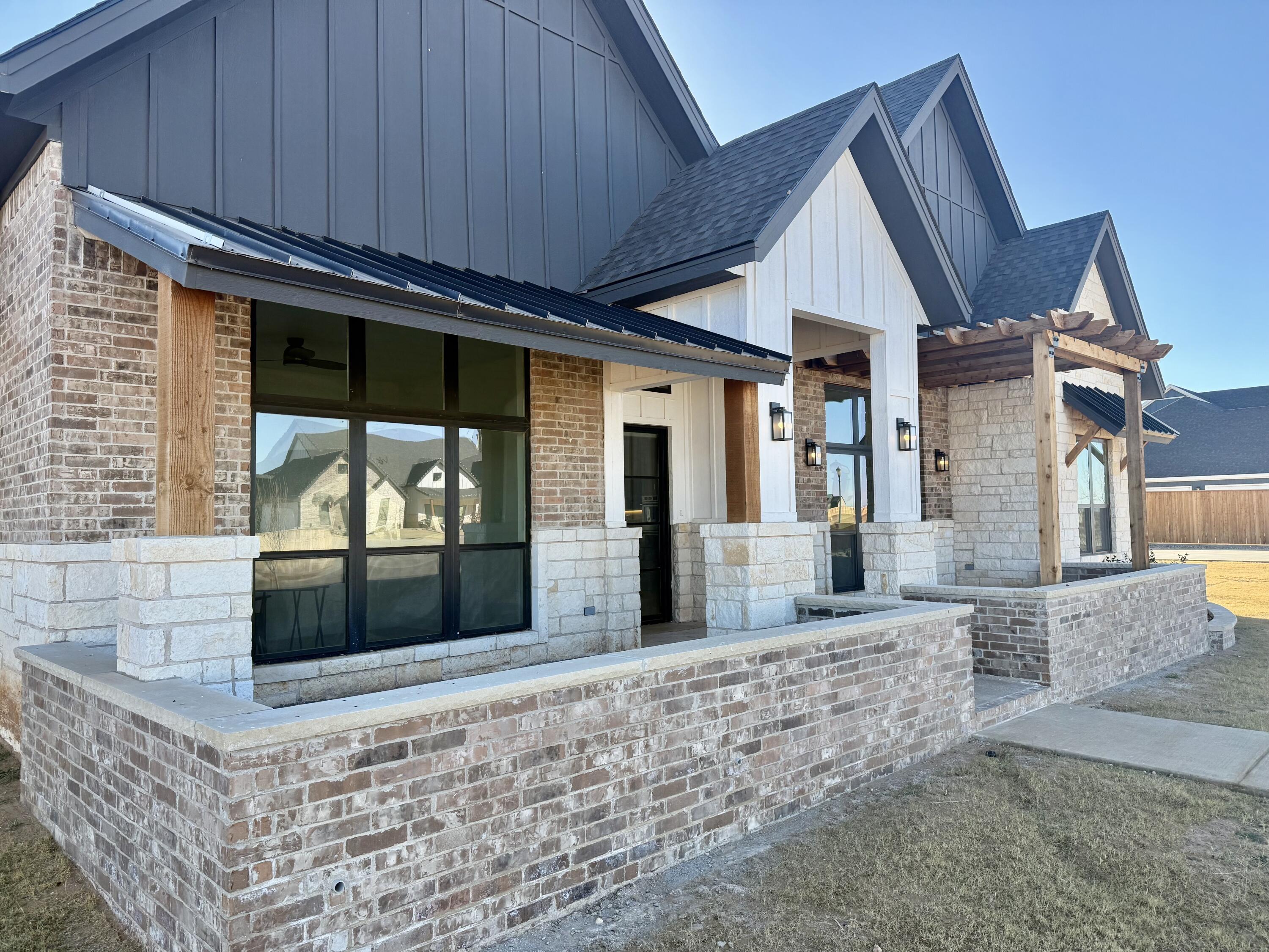 5825 County Road 7675