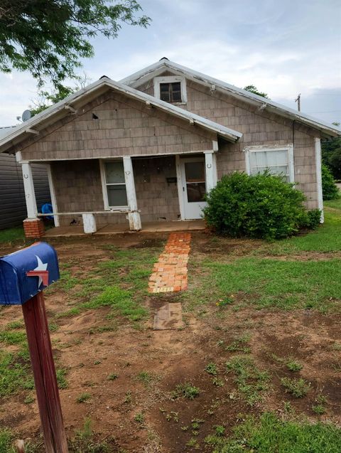 A home in Abernathy