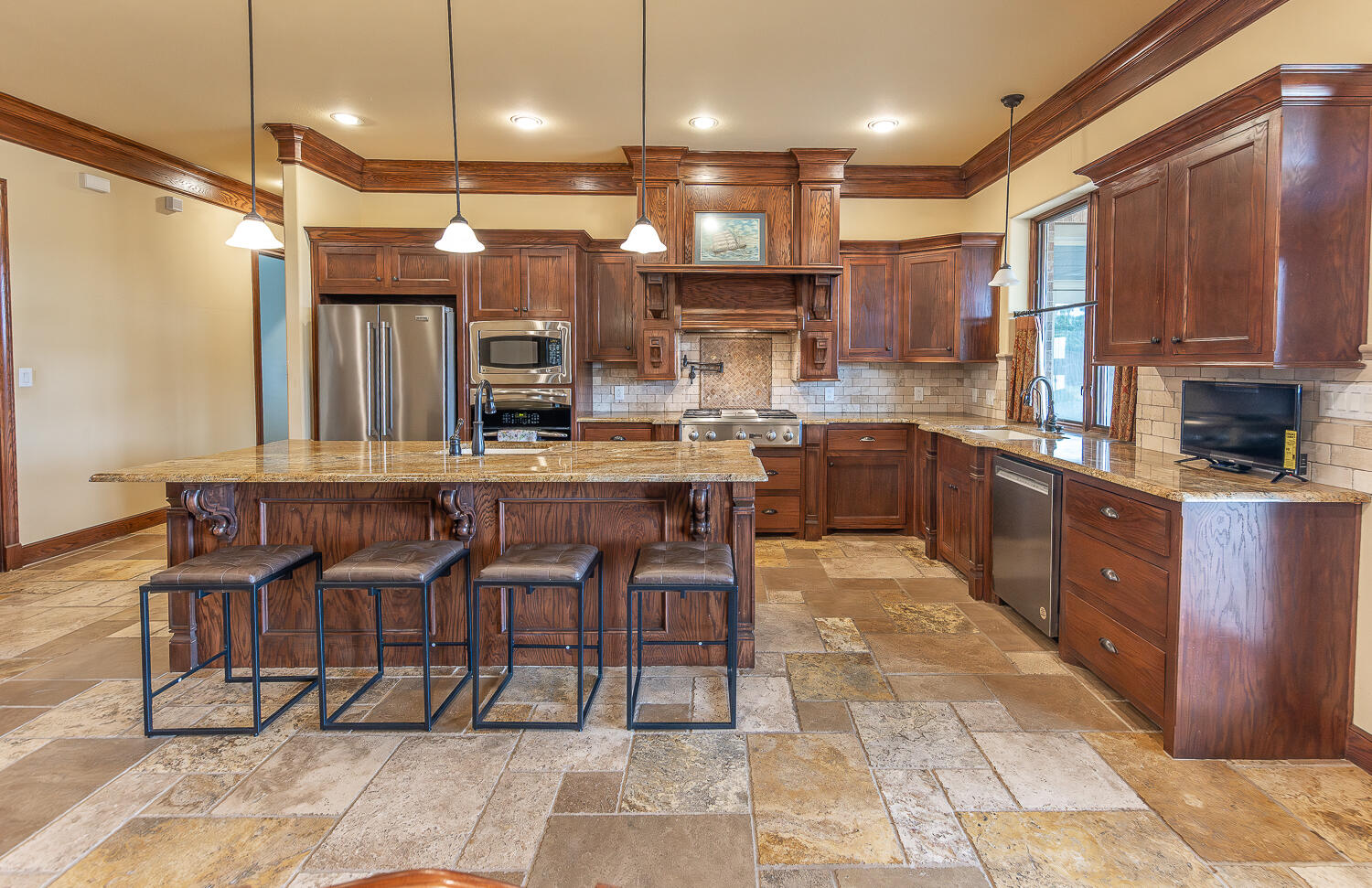 8926 County Road 6860