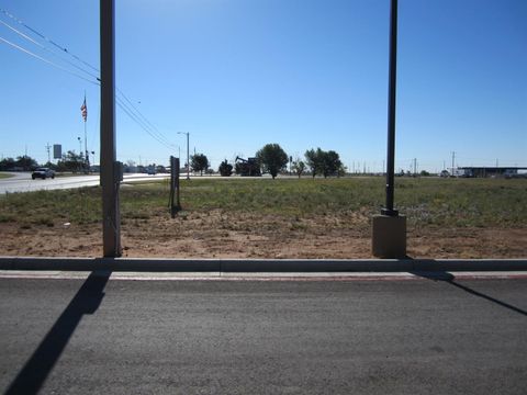Hunt Realty - Denver City and Plains, TX Real Estate 12 850 E Broadway Denver City TX 79323