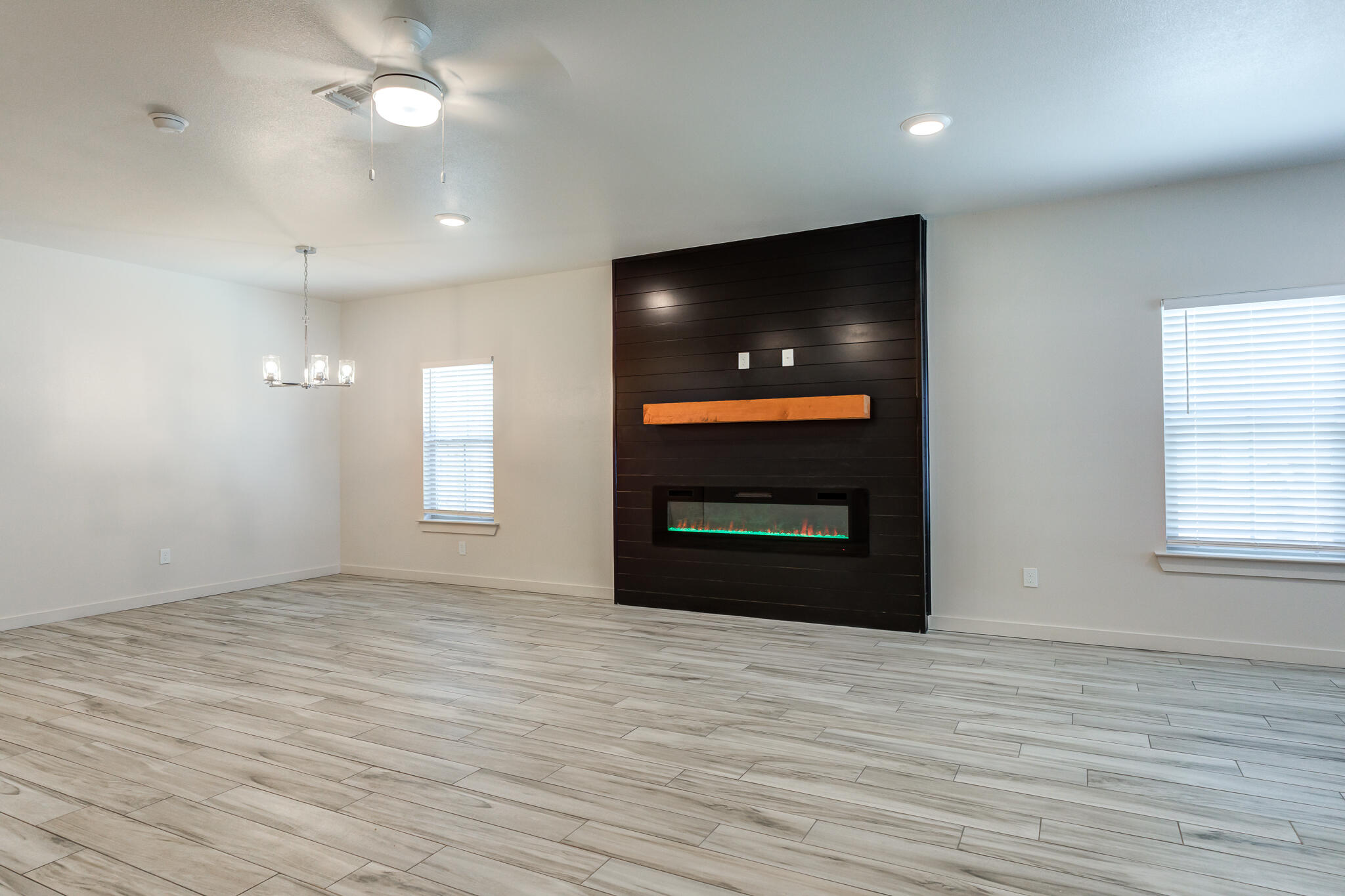 1111-1121 N 7th Street