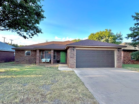 Photo of 2726 81st Street, Lubbock, TX 79423 (MLS # 202612414)