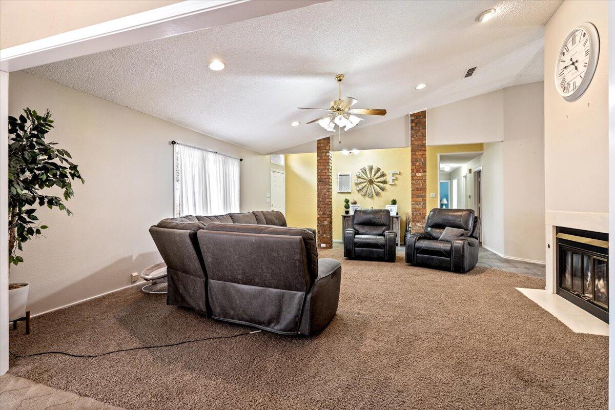 1944 County Road 355