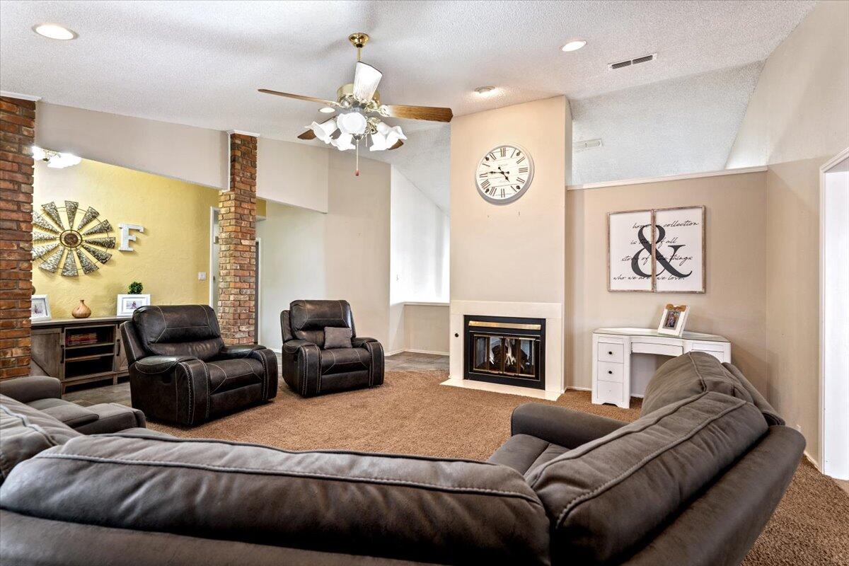 1944 County Road 355