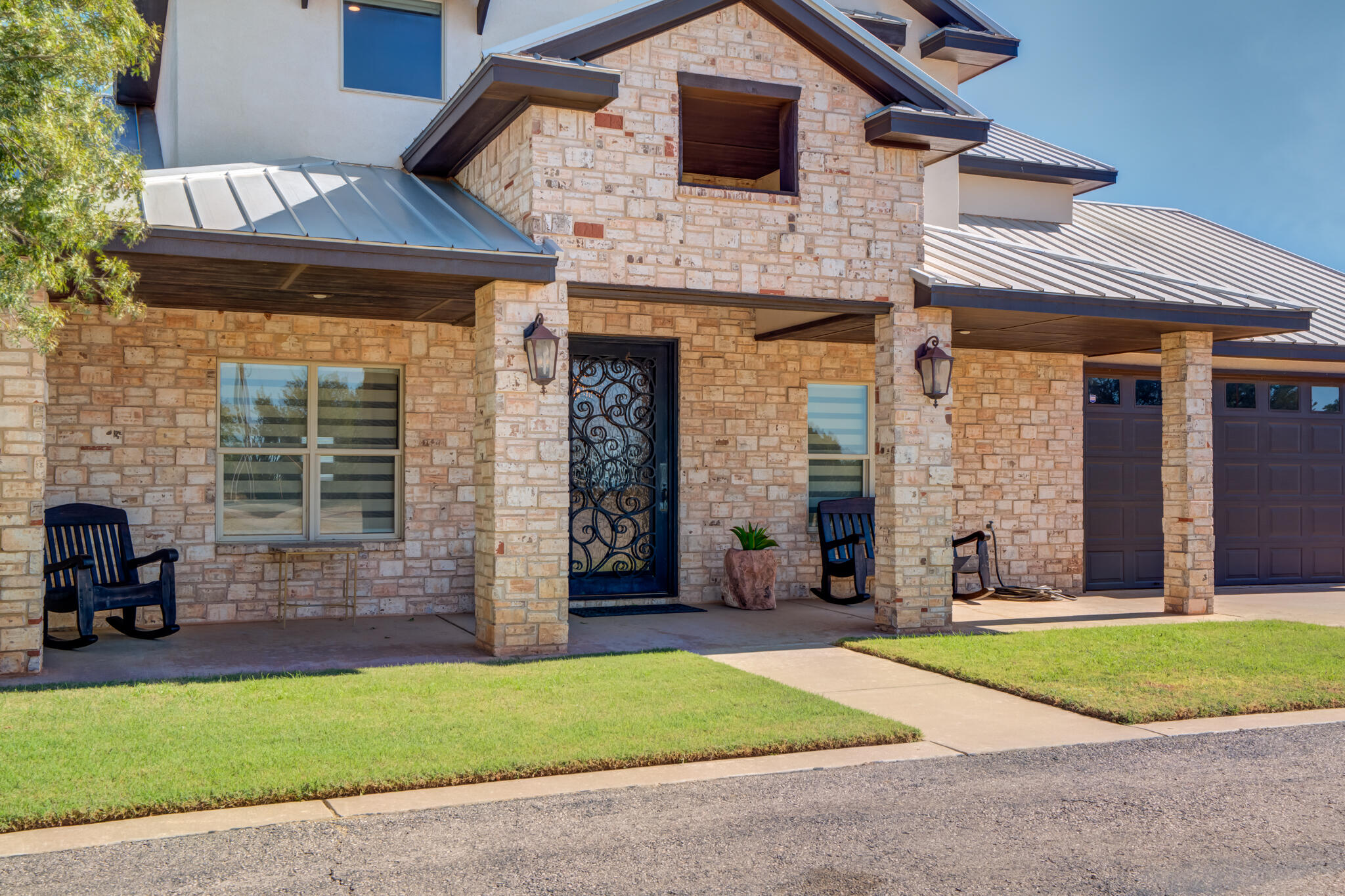 90 Sierra Vista Drive