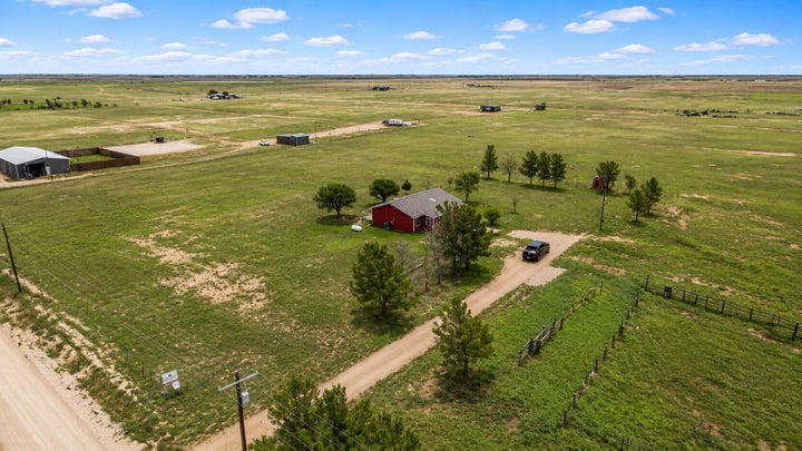 Photo 1 of 17 — 1111 County Road 7900, Lubbock, TX 79423
