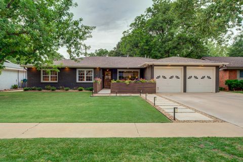 Photo of 6106 Knoxville Drive, Lubbock, TX 79413 (MLS # 202607312)