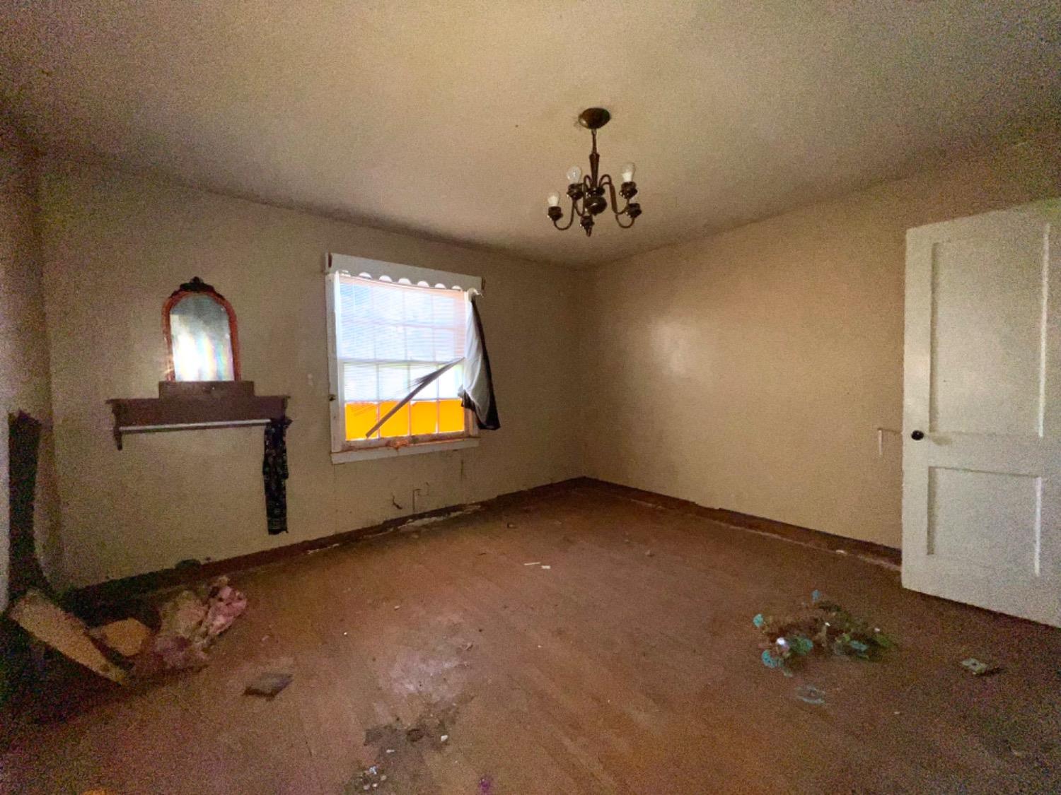 Lorenzo, Texas 79343, United States, 2 Bedrooms Bedrooms, ,2 BathroomsBathrooms,Residential,Contingent,64143