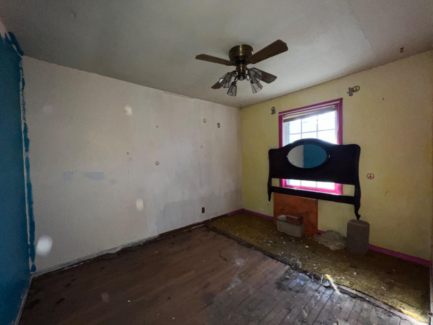 Lorenzo, Texas 79343, United States, 2 Bedrooms Bedrooms, ,2 BathroomsBathrooms,Residential,Contingent,64143