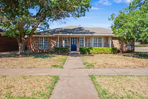 Photo of 902 Justice Avenue, Lubbock, TX 79416 (MLS # 202611560)