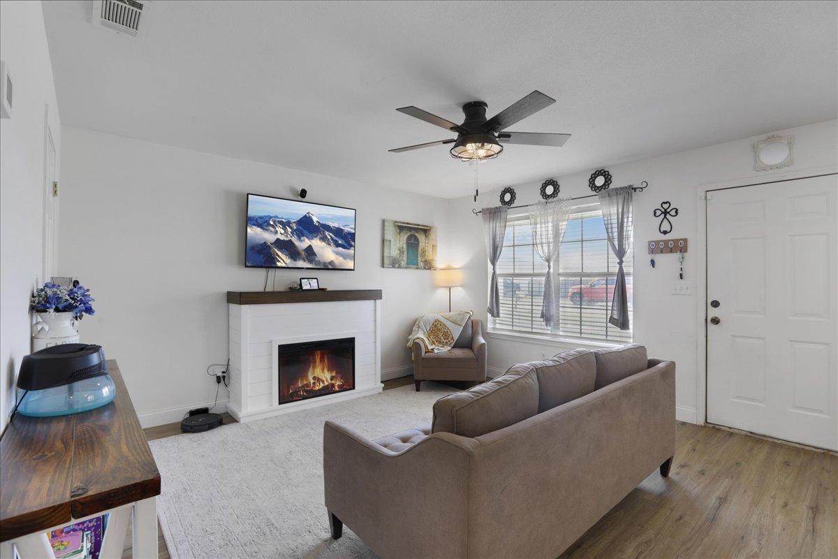 Lubbock, Texas 79404, United States, 3 Bedrooms Bedrooms, ,2 BathroomsBathrooms,Residential,Active,45216