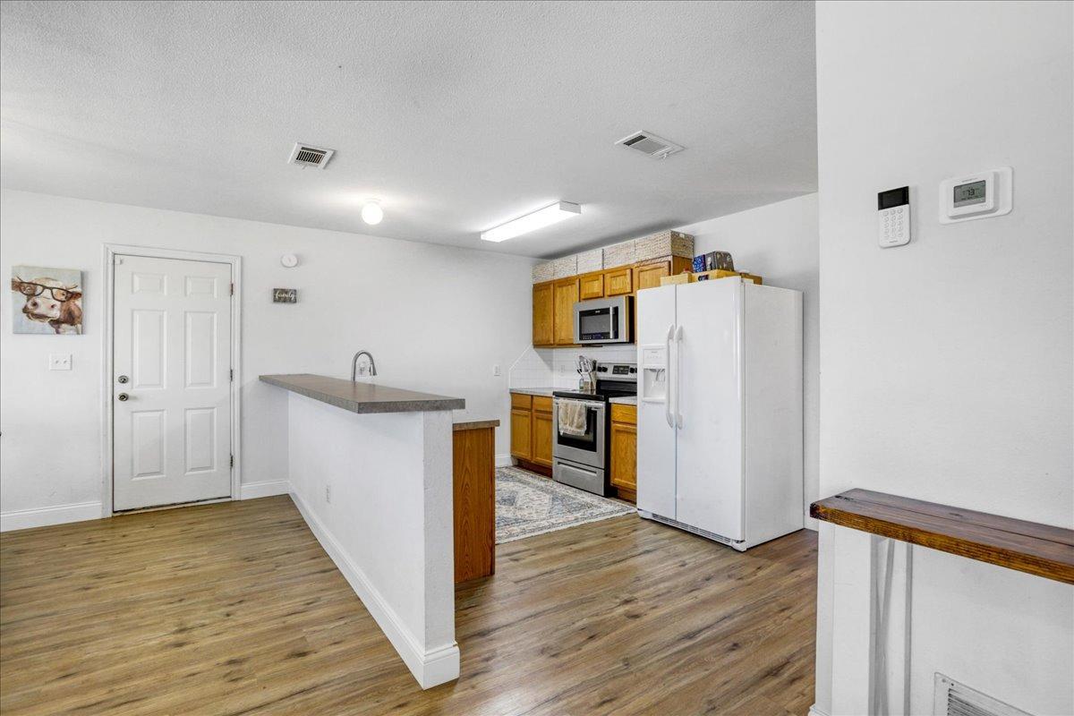 Lubbock, Texas 79404, United States, 3 Bedrooms Bedrooms, ,2 BathroomsBathrooms,Residential,Active,45216