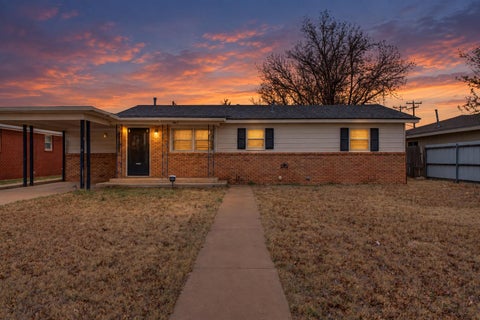 Photo of 403 E 19th Street, Littlefield, TX 79339 (MLS # 202613507)