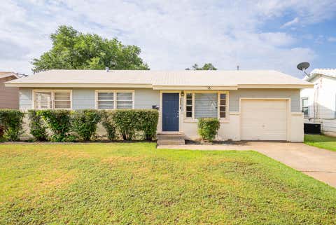 Photo of 4507 43rd Street, Lubbock, TX 79414 (MLS # 202609055)