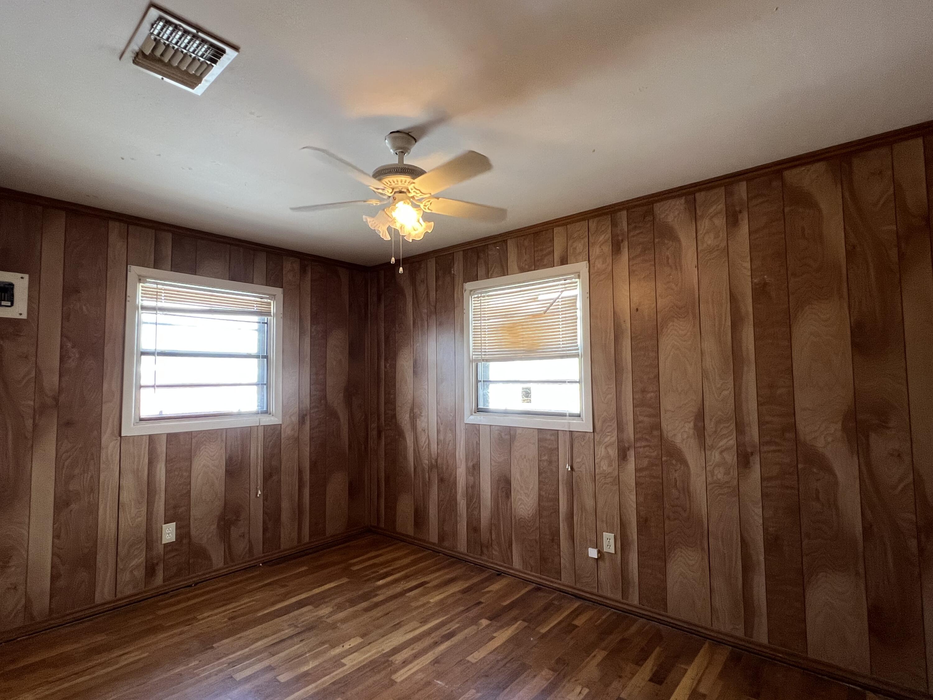 Lubbock, Texas 79414, United States, 3 Bedrooms Bedrooms, ,1 BathroomBathrooms,Residential,Active,103097