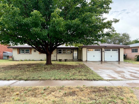 Photo of 3813 43rd Street, Lubbock, TX 79413 (MLS # 202611356)