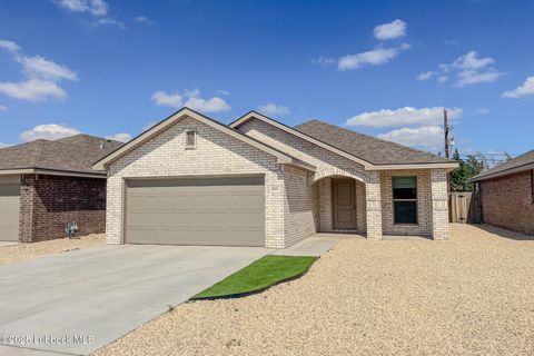 Photo of 2031 Kenwood Avenue, Lubbock, TX 79407 (MLS # 202606659)