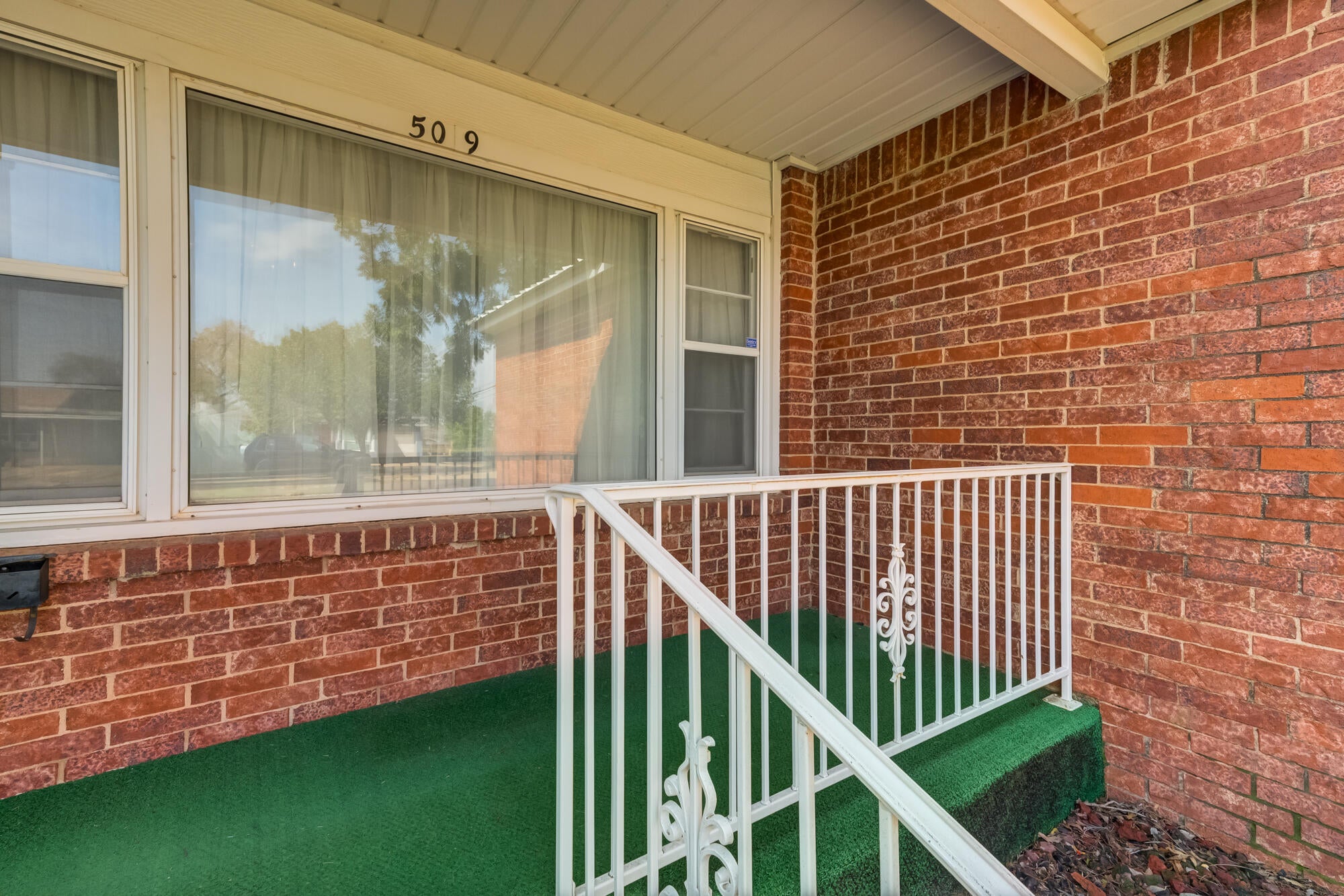 5019 40th Street - Photo 4