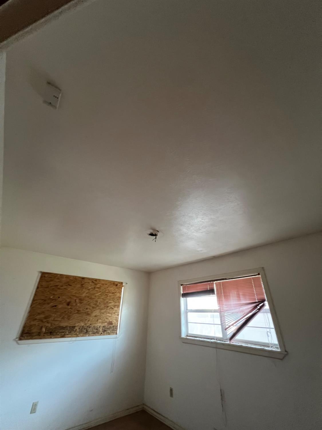 Lubbock, Texas 79403, United States, 3 Bedrooms Bedrooms, ,3 BathroomsBathrooms,Residential,Active,66874