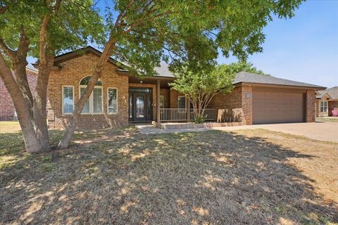 Photo of 616 N 8th Street, Wolfforth, TX 79382 (MLS # 202606435)