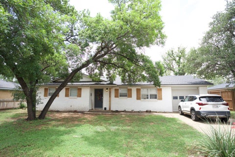 Photo of 4827 7th Street, Lubbock, TX 79416 (MLS # 202609613)