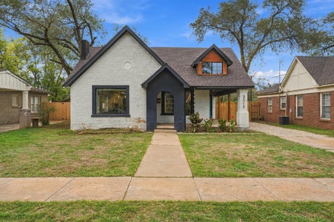 Photo of 2510 22nd Street, Lubbock, TX 79410 (MLS # 202614654)