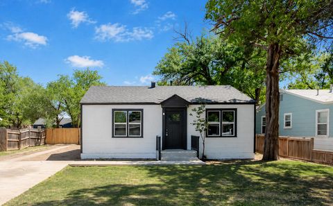 Photo of 3705 25th Street, Lubbock, TX 79410 (MLS # 202605729)