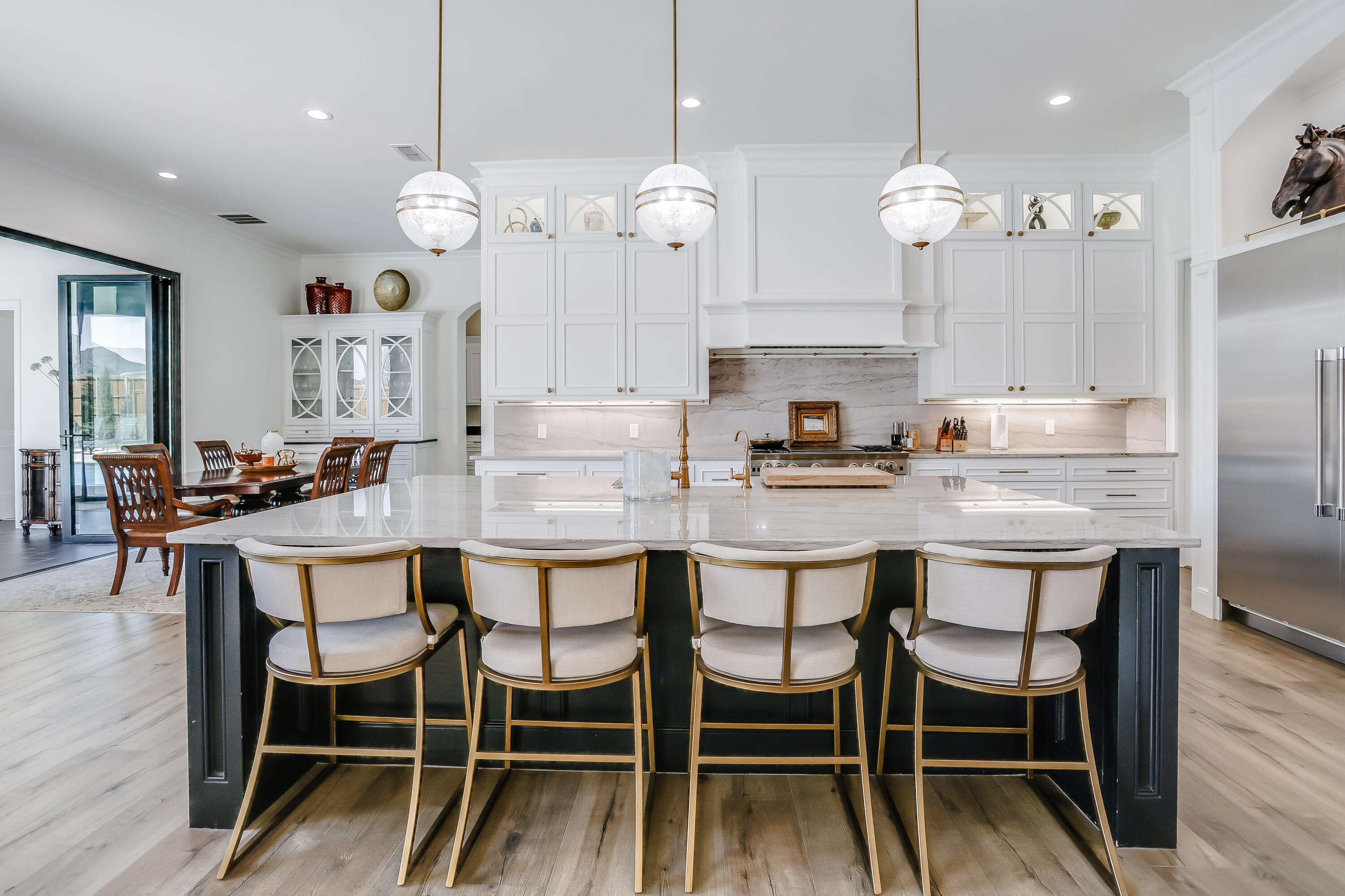 11709 Uxbridge Avenue