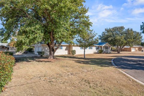 1313 US-82 Crosbyton TX 79322