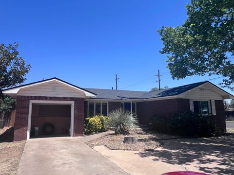 Photo of 3102 48th Street, Lubbock, TX 79413 (MLS # 202606652)