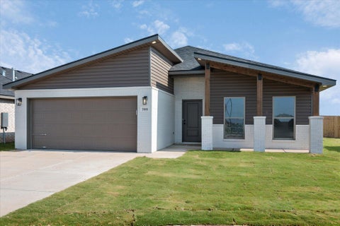 Photo of 703 E 21st Street, Wolfforth, TX 79382 (MLS # 202612443)
