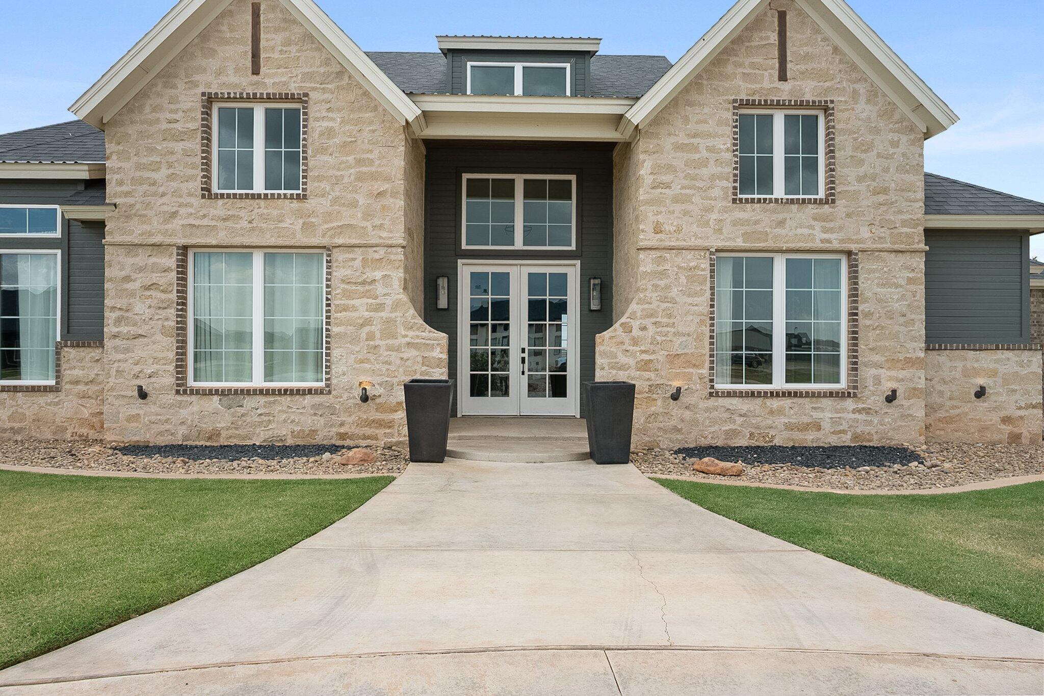 1051 Hawk Lane