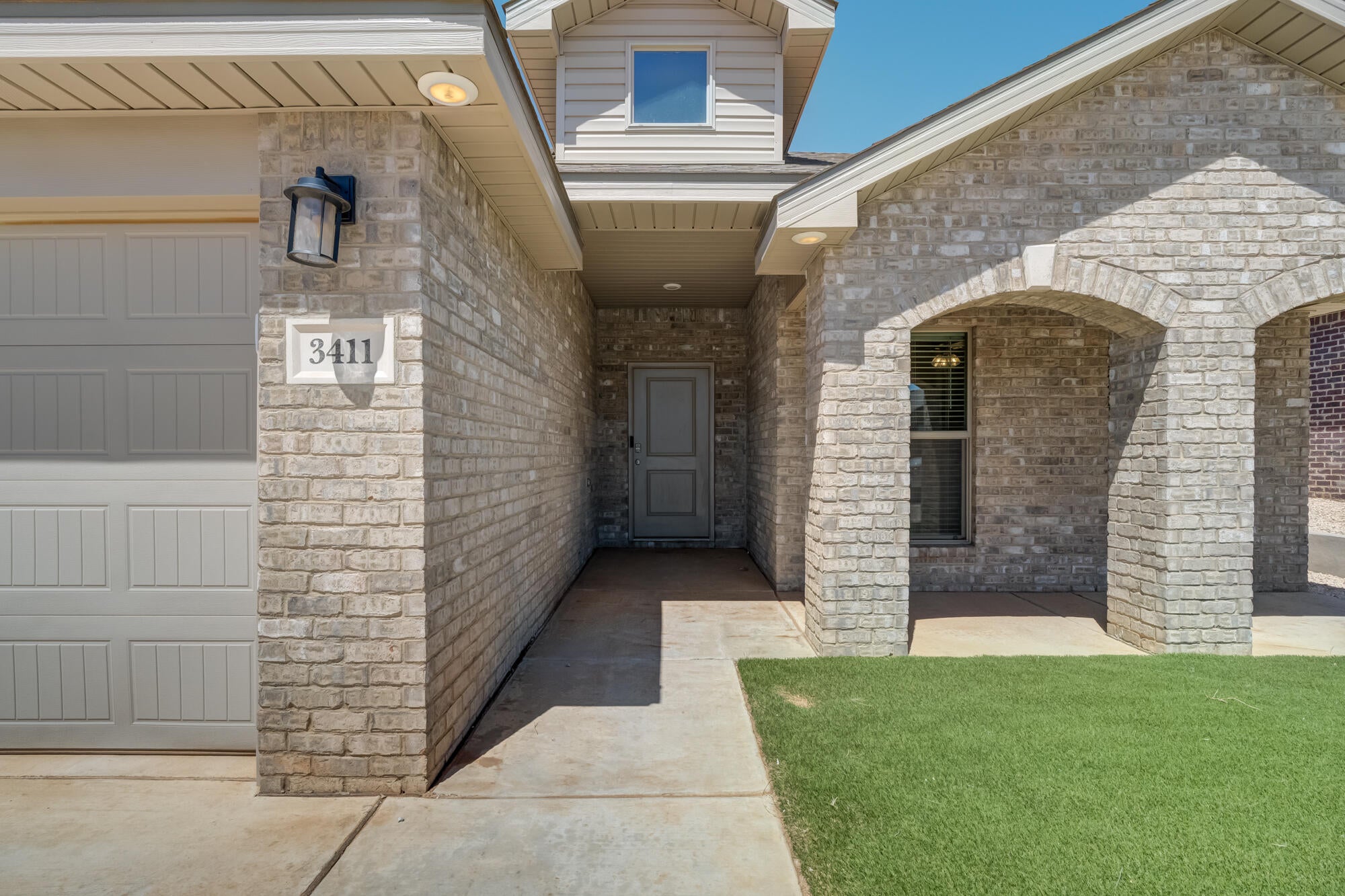 3411 Bryan Avenue - Photo 2