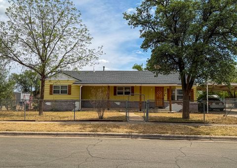Photo of 3221 Emory Street, Lubbock, TX 79415 (MLS # 202607012)